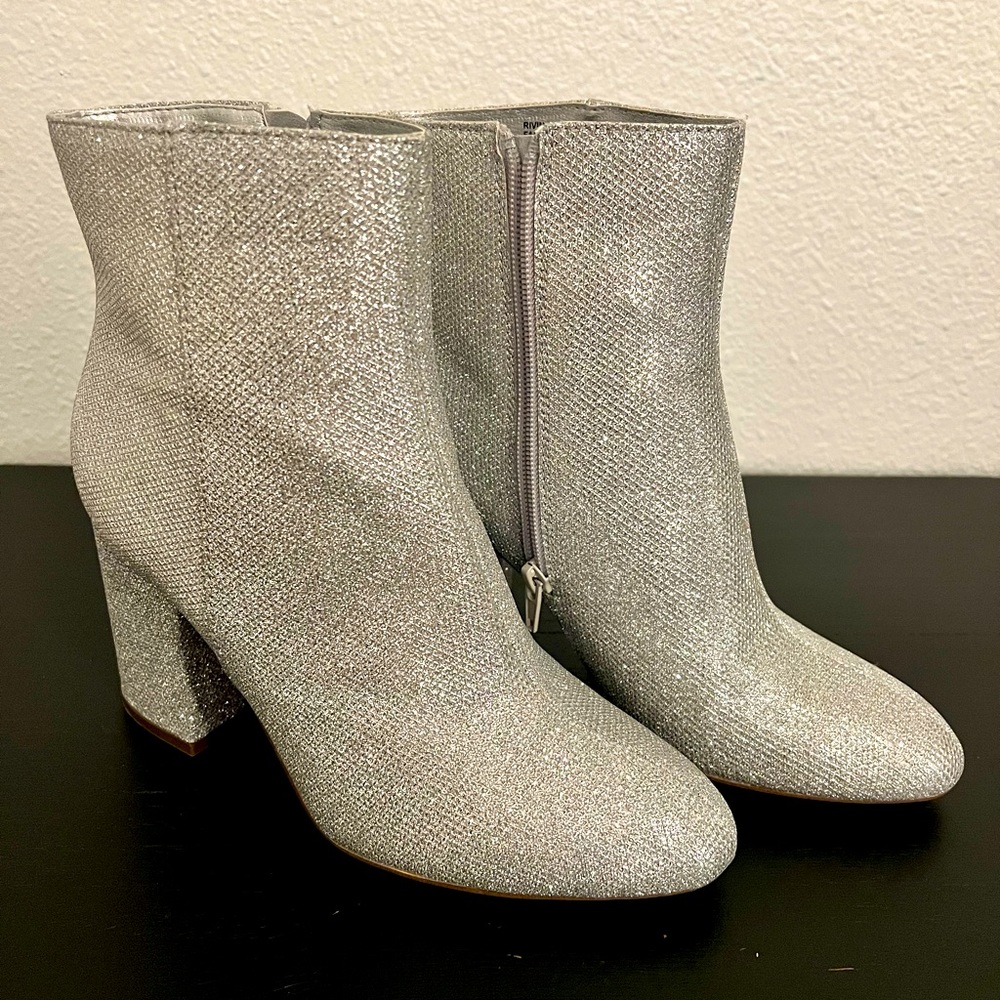 BRAND NEW Madden Girl Women’s Flex Sparkle Boots - 8.5M